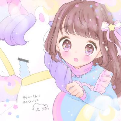 爱屋及乌？关晓彤穿短裙踢足球 向男友鹿晗靠齐